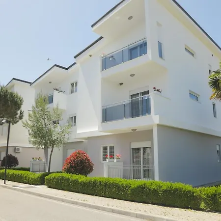 Primavera Hotel 4*