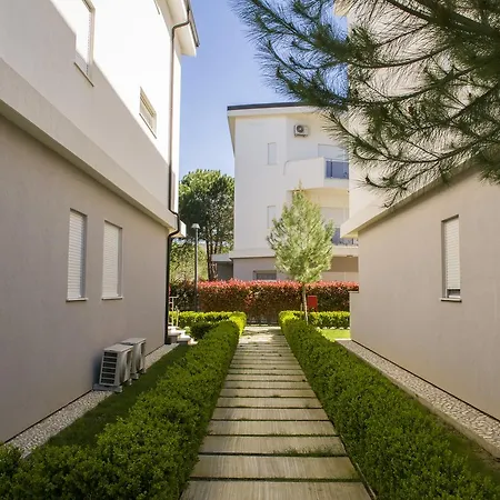 Primavera Hotel